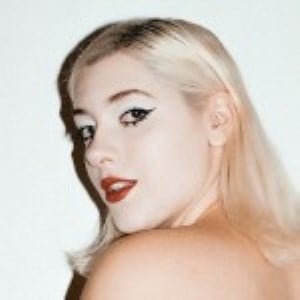 Порнозвезда: Gia OhMy
