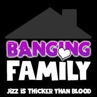 порно студии: Banging Family